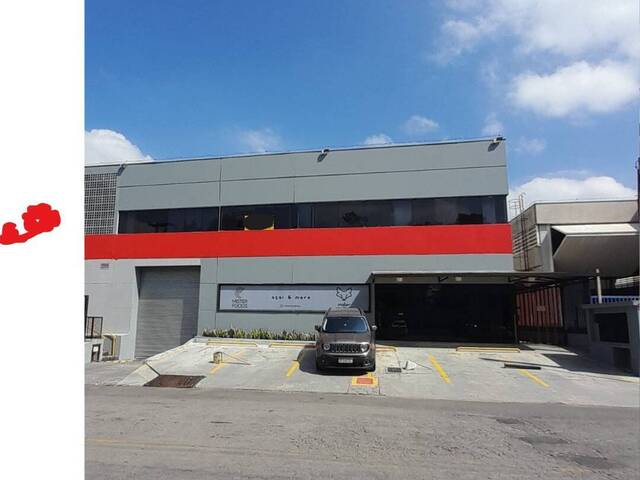 Locação em Jardim Santa Izabel - Cotia